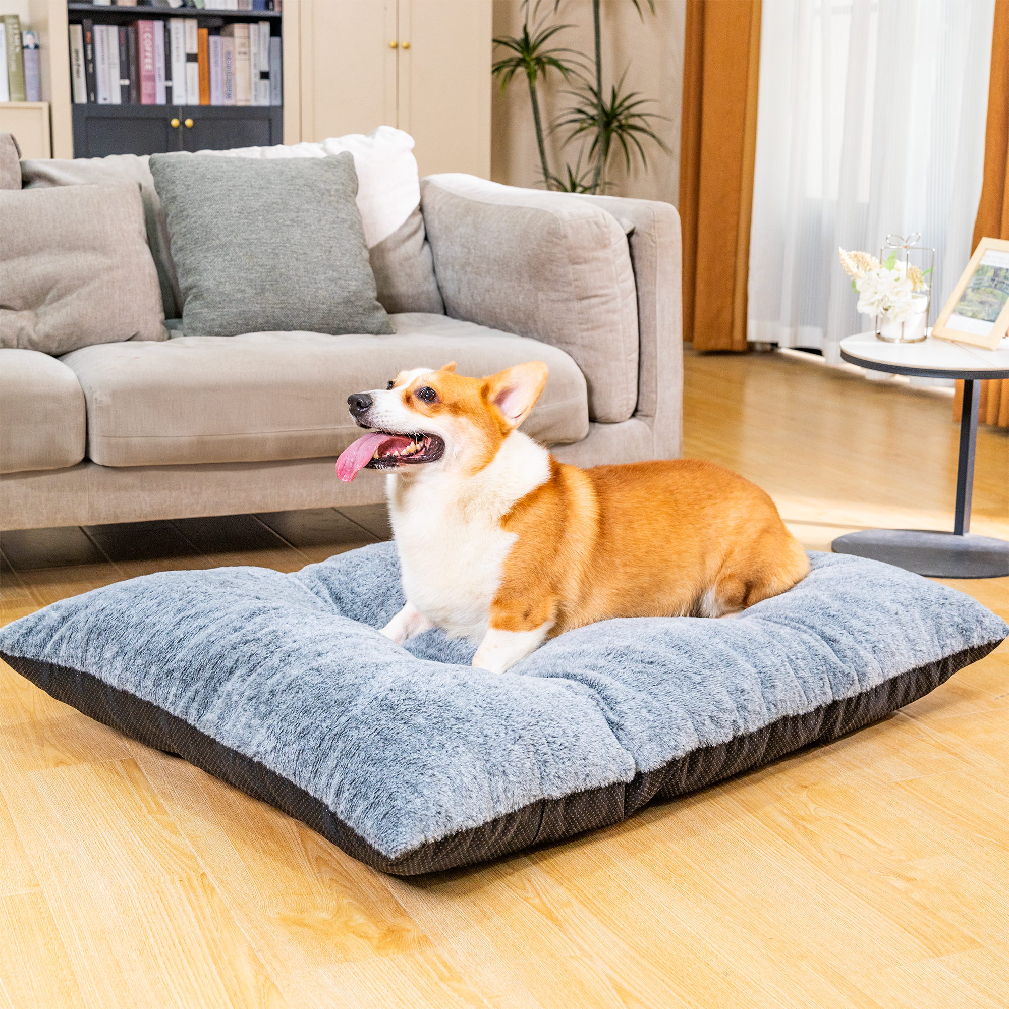 LinkRomat Washable Dog Bed for Small Dogs Dog Crate Mat 32 Inch Comfy Fluffy Kennel Pad Anti-Slip for Dogs Up to 60 lbs, 32" x 21"